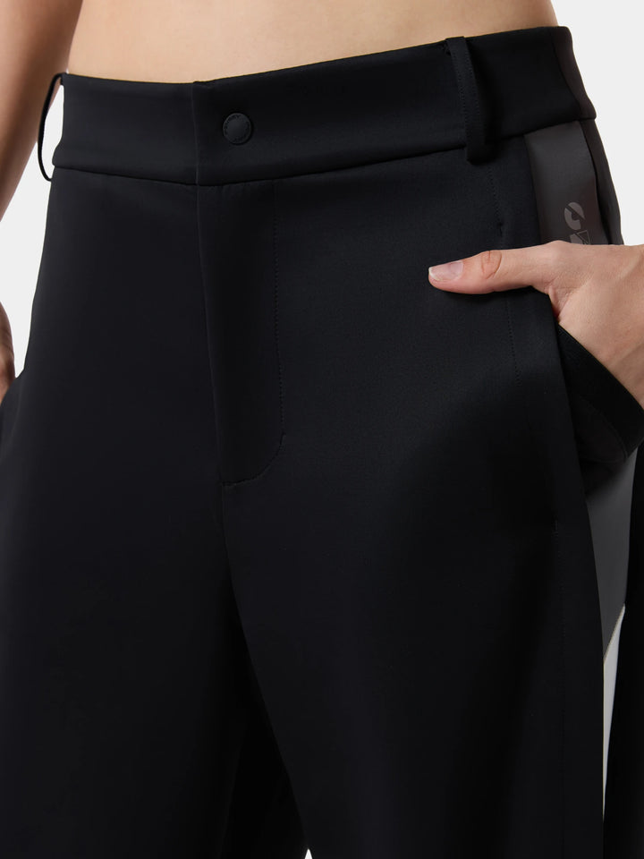 The waistband and a hand in the side pocket of the StrataFlex Wide-Leg Pant in Obsidian Black