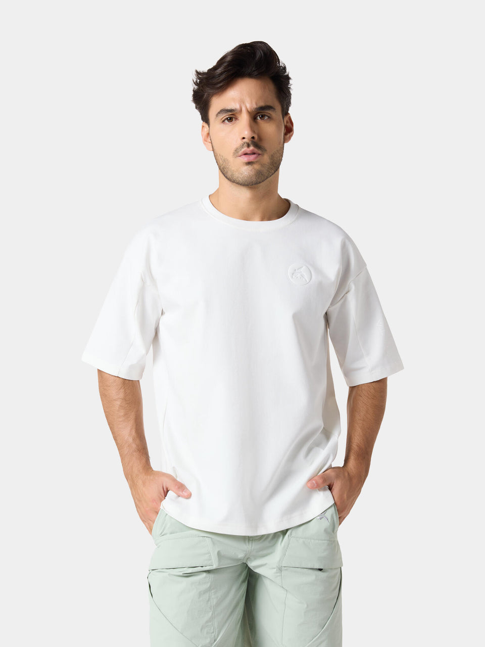 Tittallon Unisex Urban Survival Casual Loose T-Shirt in Lunar White, full figure