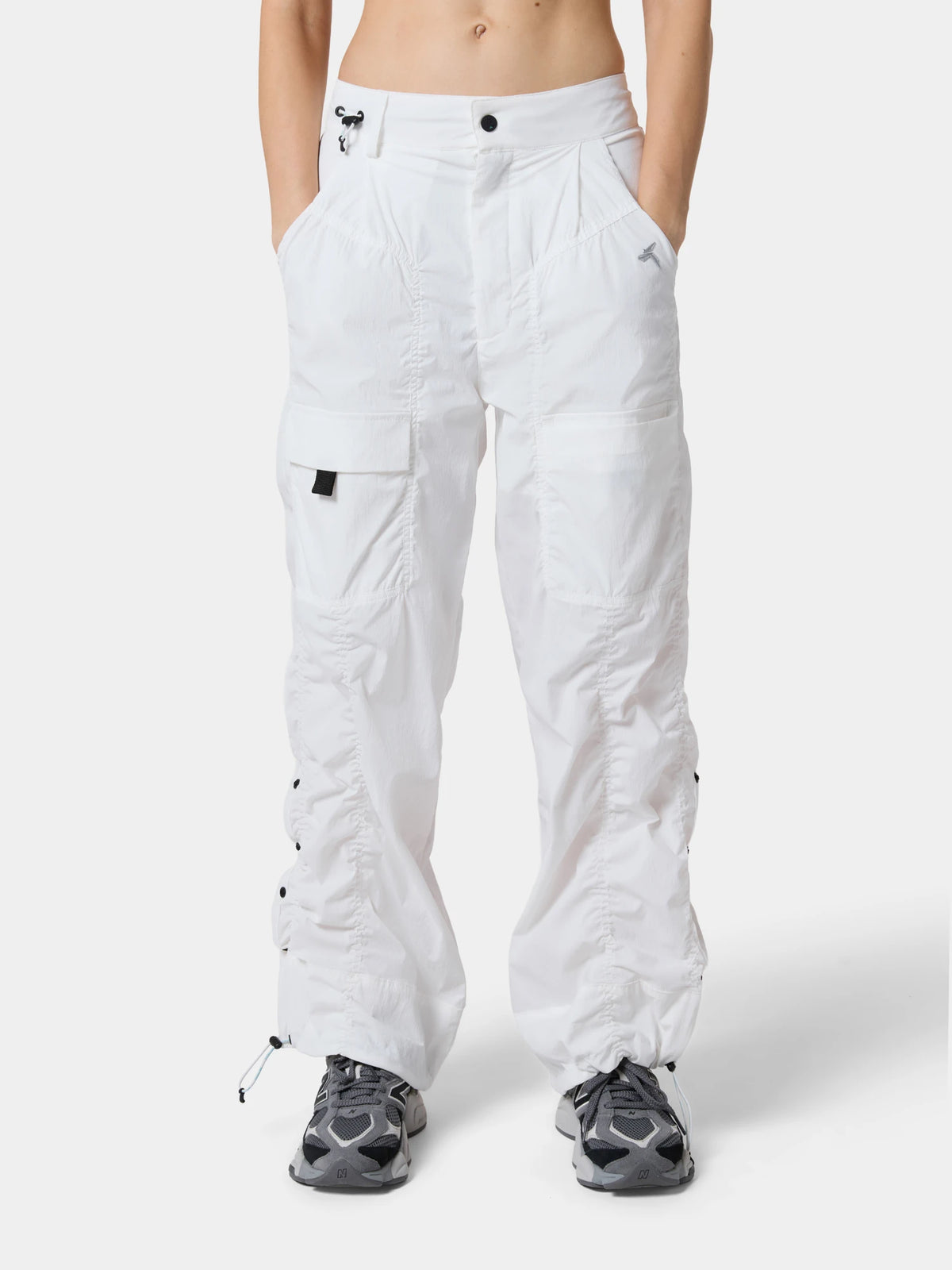 Lunar White · view 1