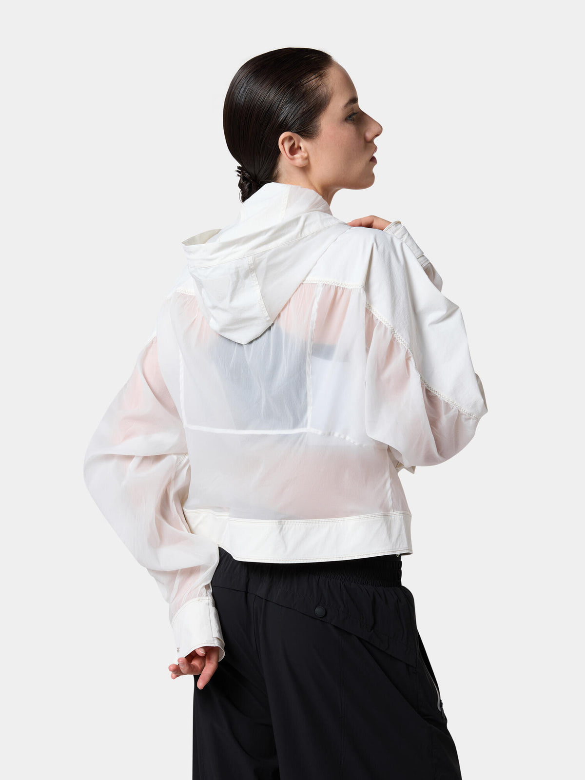 Glacier White · view 4