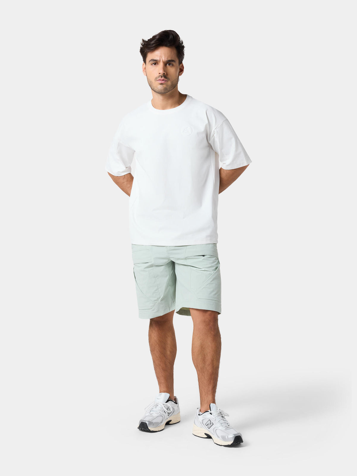 Lunar White · view 3