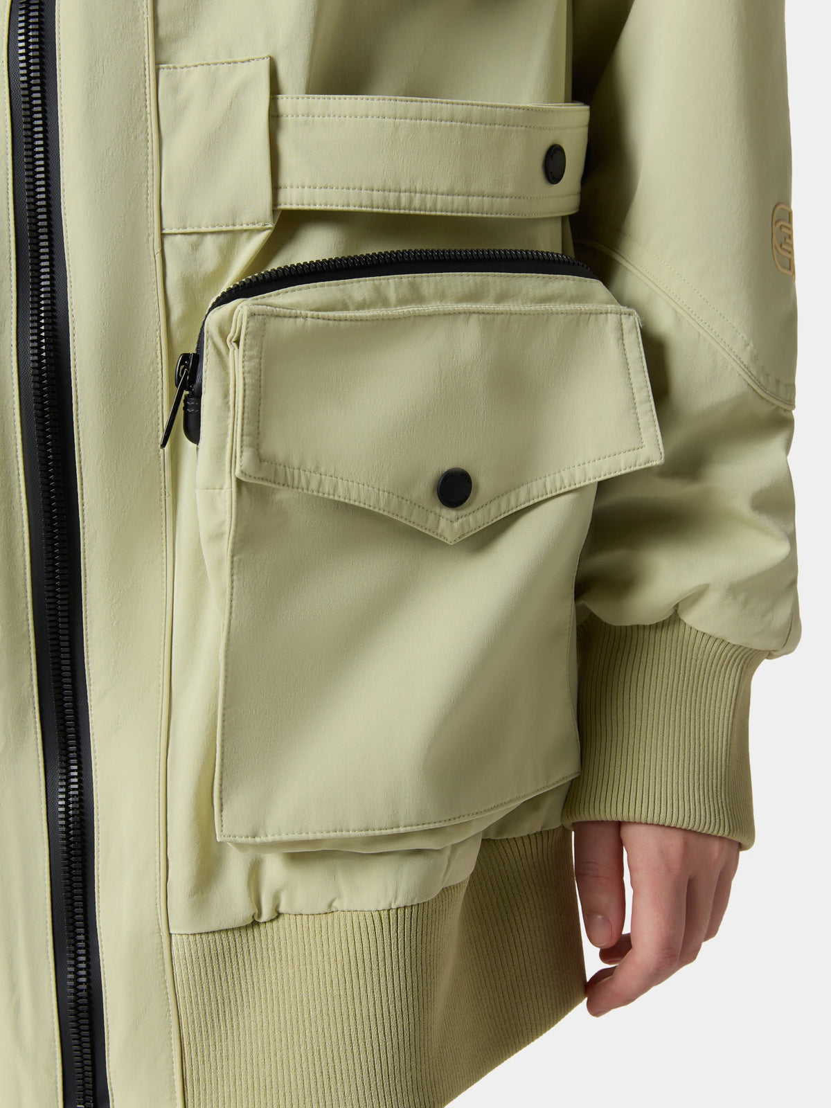 Celadon Green · view 4
