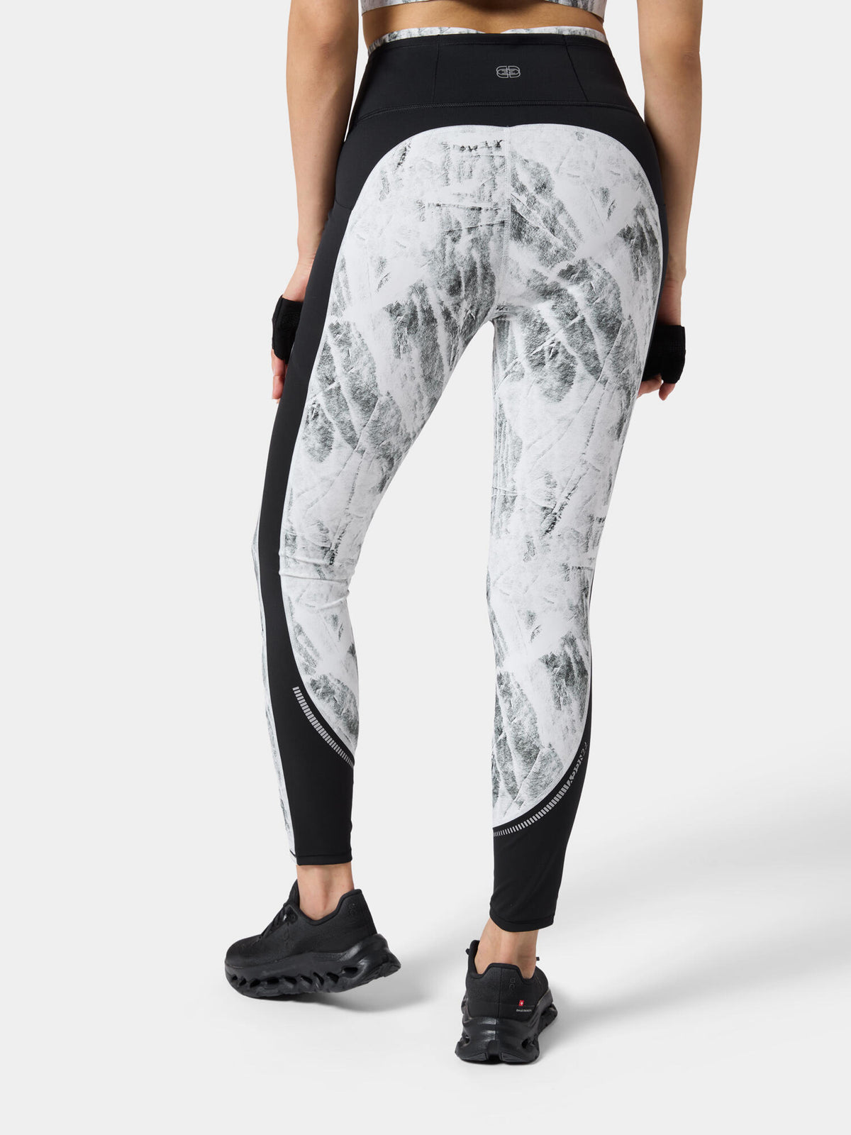 Onyx Black / Glacier White · view 4