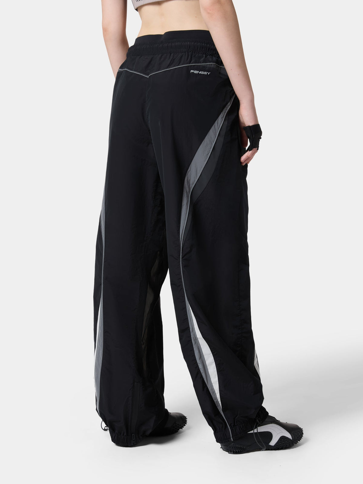 Obsidian Black · view 3