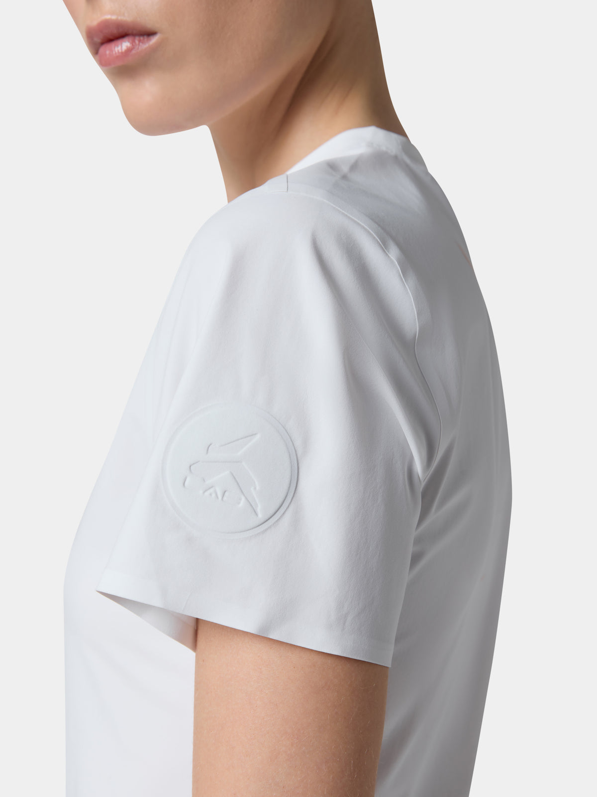 Lunar White · view 4